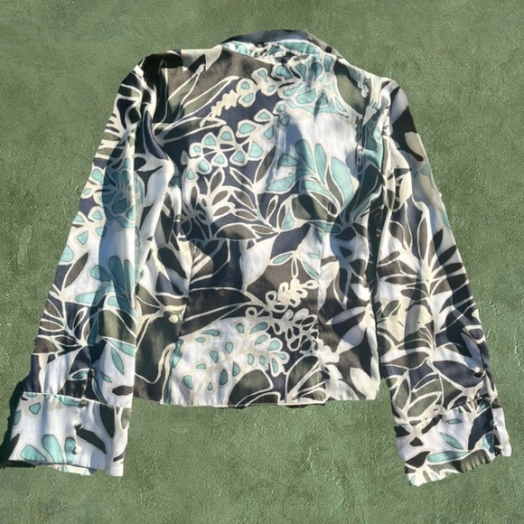 Funky Print Top - Picture 3 of 4